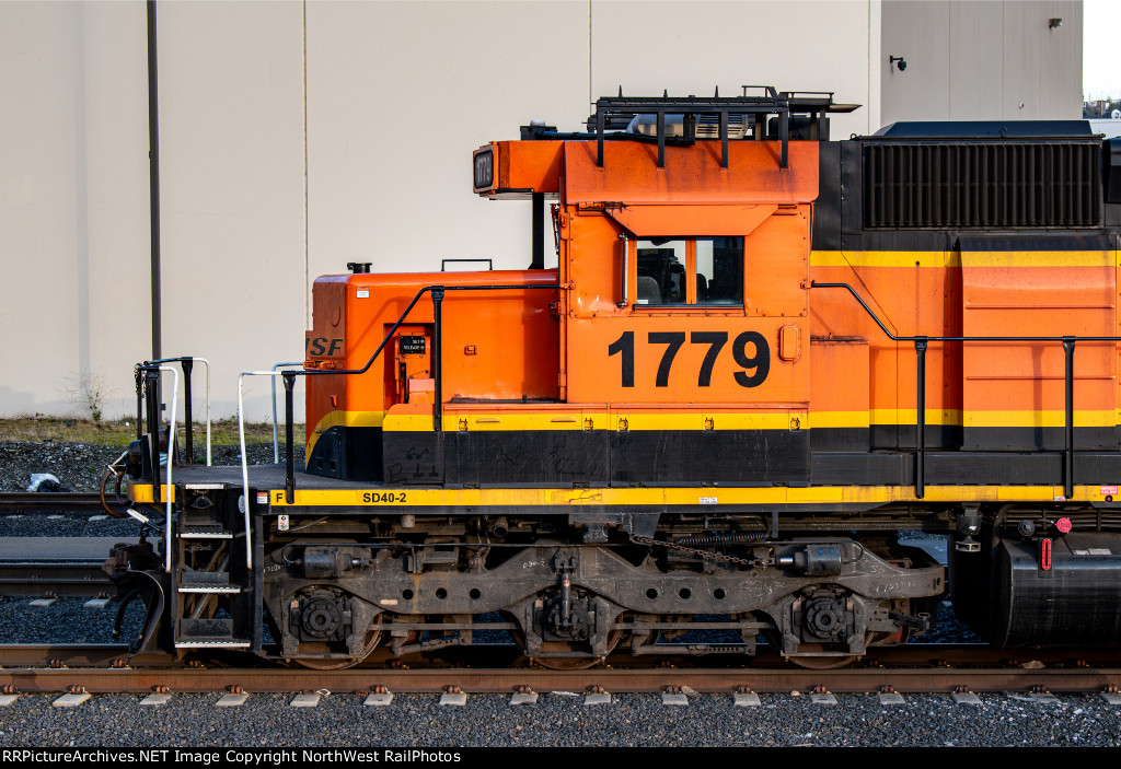 BNSF 1779 Side view